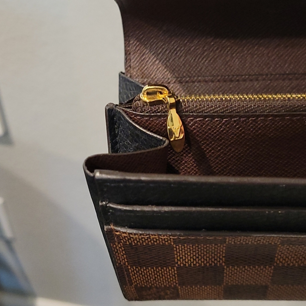 Wallet - Picture 3 of 8
